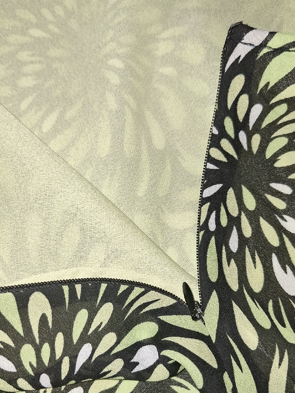 WORTHINGTON Light Green/Pink Floral Petite Skirt with Black Trim - Picture 9 of 13
